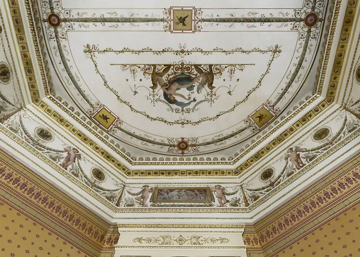 Ritz Ξενοδοχείο 5*