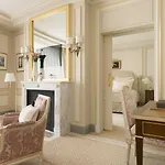 Ritz 5*