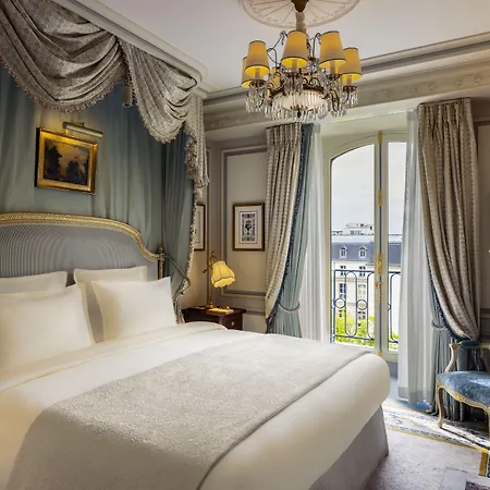 Ritz Hotel 5*