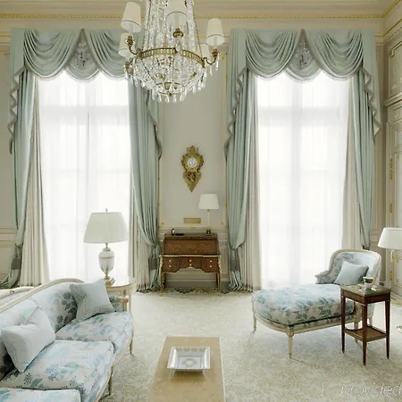 Ritz 5*