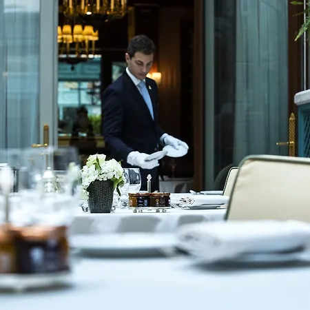 ホテル Ritz 5*